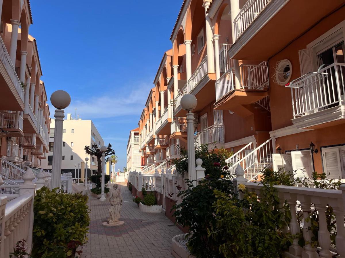 Apj Emperadores Apartment With Swimming Pool, 100 M From Beach La Mata 拉马他 外观 照片